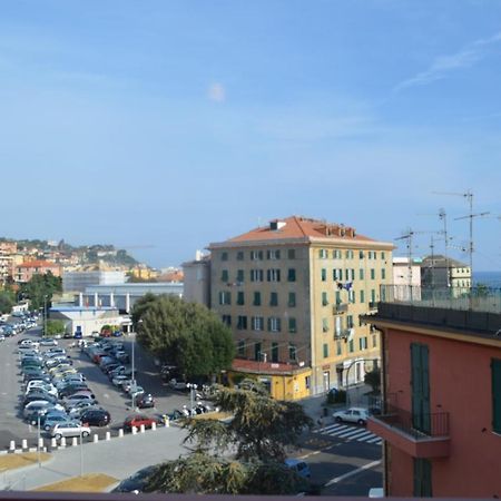 Genovese Villa Elena Appartamenti Varazze Extérieur photo